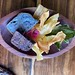 Couvert: pão de jenipapo, pão de açaí, chips de banana, chips de batata doce, folha de chaya, tapioca, coalhada com semente de puxuri - Almoço no restaurante Caxiri - Centro, Manaus